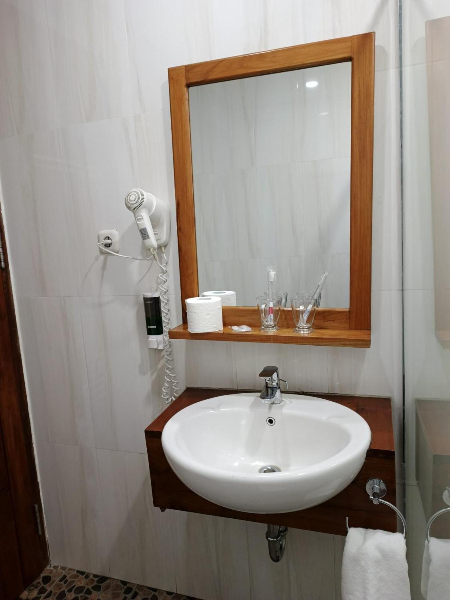 Spring Hill Hotel روتينج المظهر الخارجي الصورة